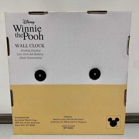 Disney Winnie the Pooh Analog Wall Clock-New in Box - Picture 2 of 5